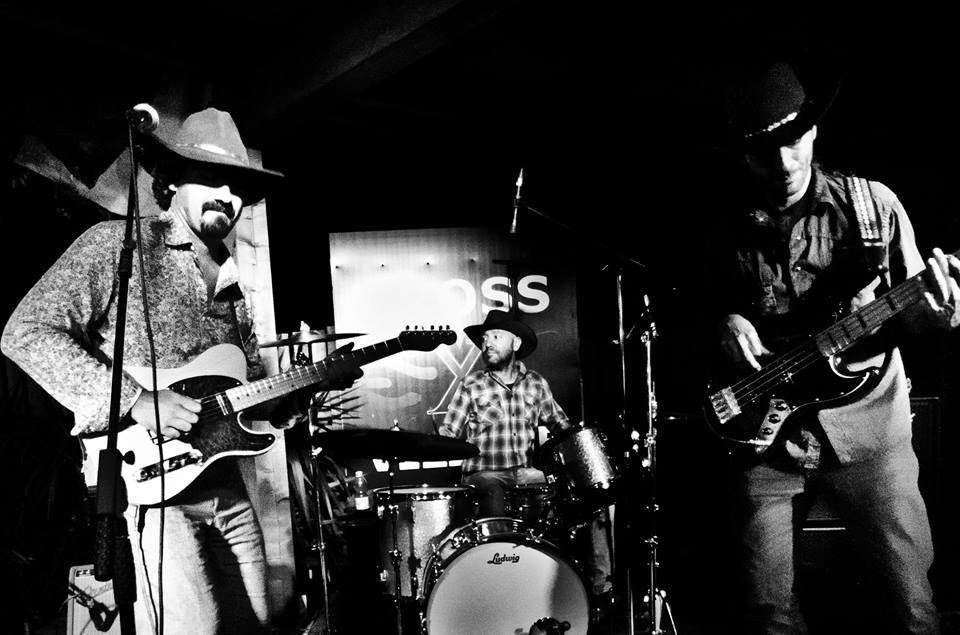 DESERT BOOTS play Creedence Clearwater Revival